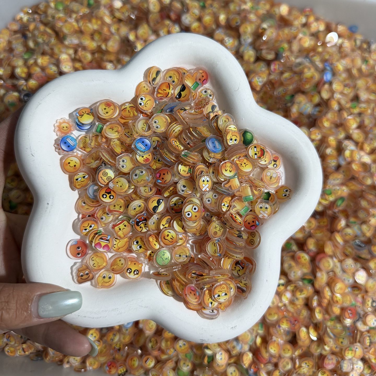 Display Case Acrylic - Nouveauté : tranches acryliques emoji de